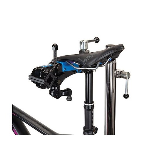 #100−3D クランプ