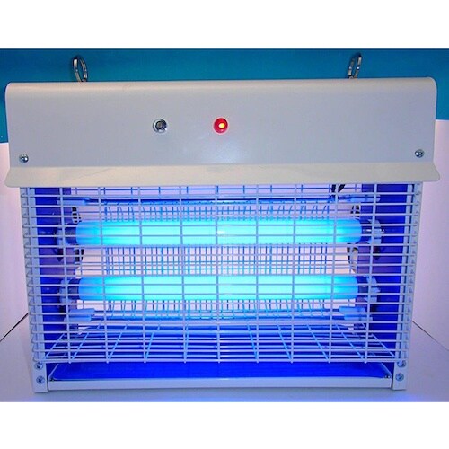 緑十字 熱中症予防対策商品 光触媒捕虫ランプ方式殺