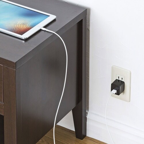 SANWA USB充電器(2ポート・合計2.4A・