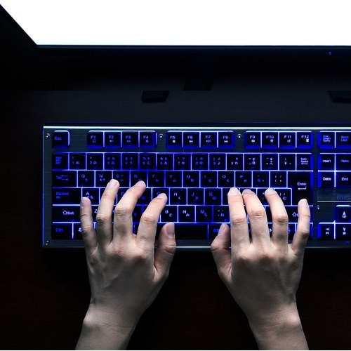 SANWA バックライト機能付きキーボード