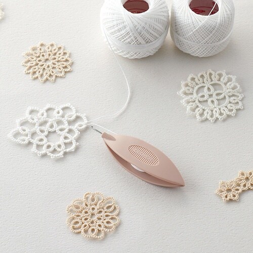 CLOVER かぎ針付タティングシャトル No8