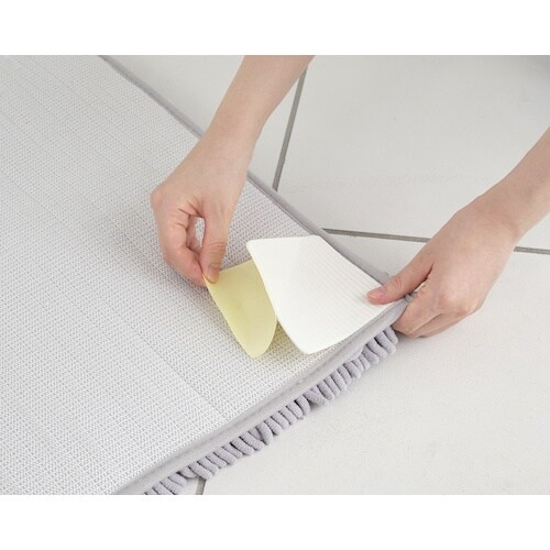 サンコー 安心すべり止めシート 4枚入