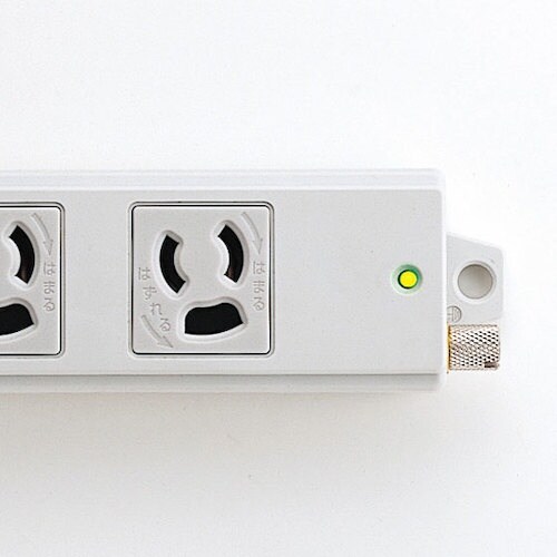 SANWA 抜け止めタップ