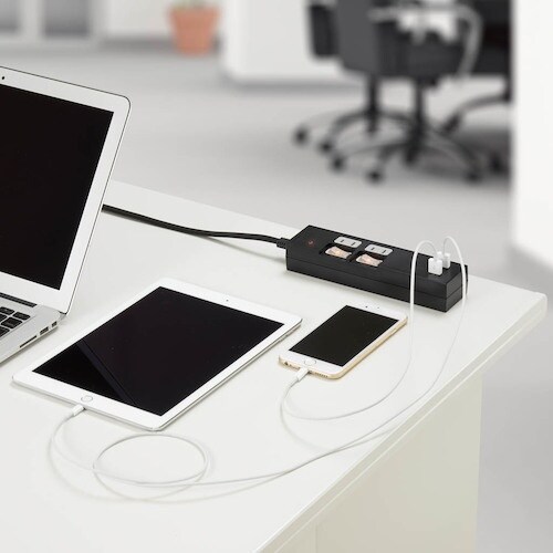 YAZAWA 個別スイッチ付2AC2USB3.4A