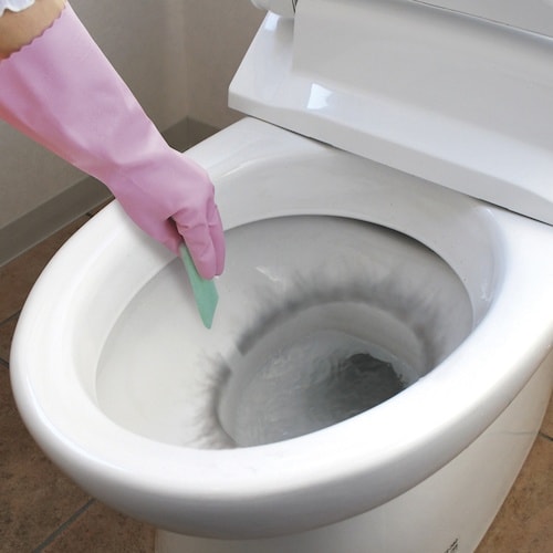 高森コーキ トイレの黒ずみリング落し