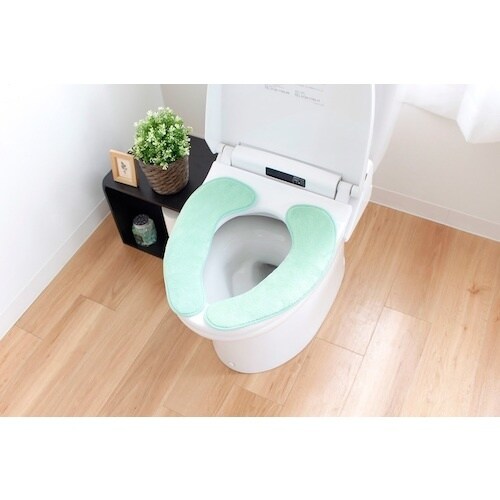 オカ らくらく便座クッション3D グリーン