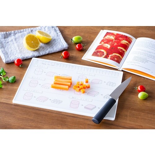 オークス 樹脂まな板 切り方がわかるカッティングボ