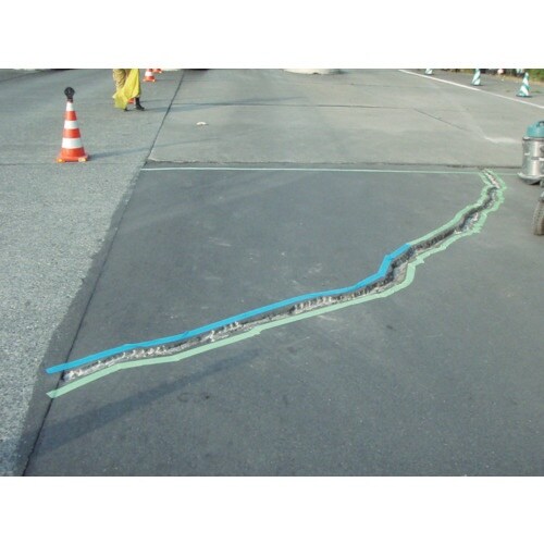 東亜道路工業 超耐久性急速路面硬化剤パッチグー