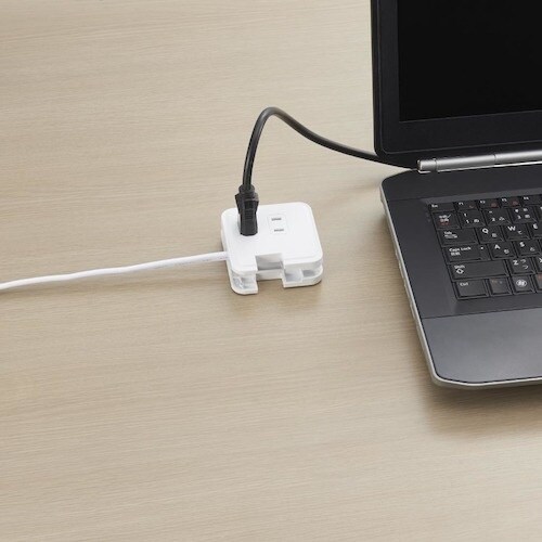 YAZAWA 巻取りモバイルタップ3個口0.6m白