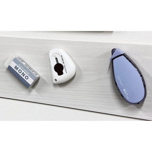 WAKI マグネットボード 磁石がつくボード 白