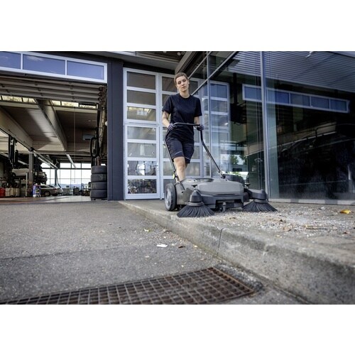 KARCHER 手押し式スイーパー KM 70/2