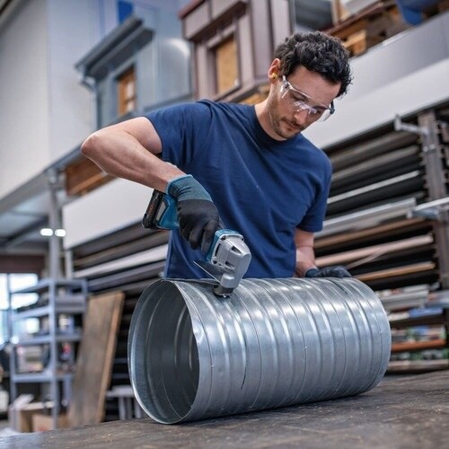 ボッシュ 18Vコードレスシェア+バッテリー充電器