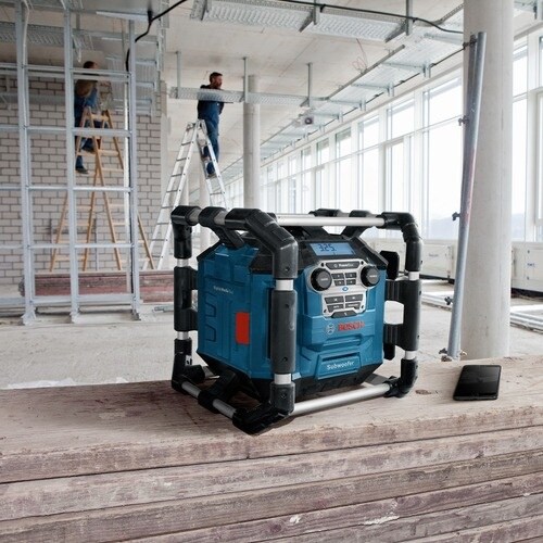 ボッシュ 18V現場ラジオ+バッテリー充電器セット