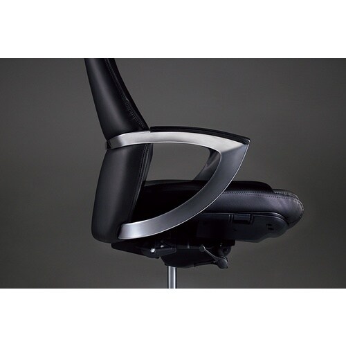 NAIKI マネージメントチェアー(肘付)