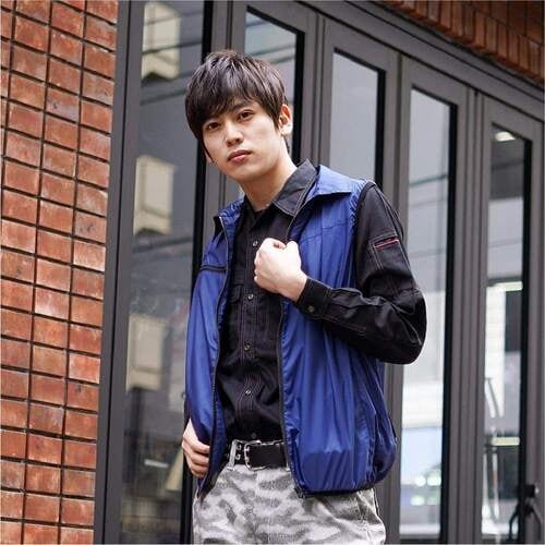 岡潮 冷感保冷剤付き、空調ベスト+バッテリー付20