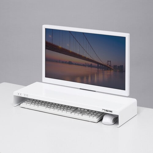 SANWA 電源タップ+USBポート付き机上ラック