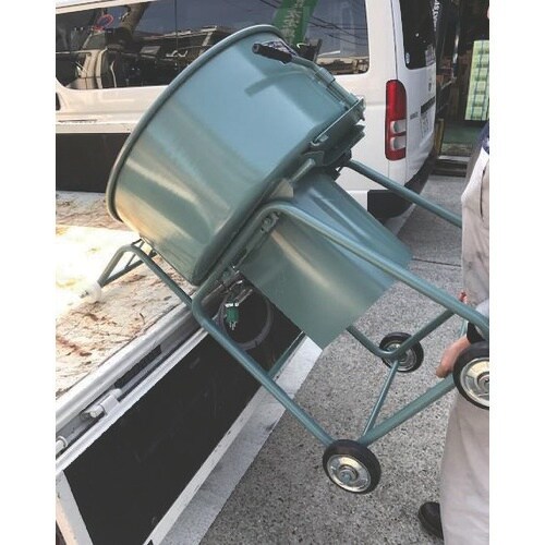 トモサダ ジャストマザール