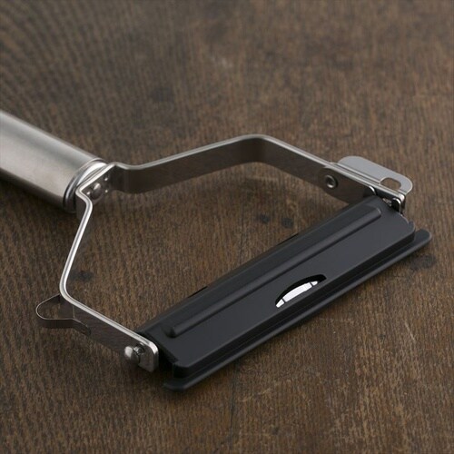 ワイドピーラー