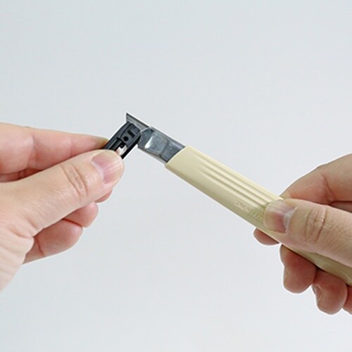 NT カッターA型 A−300R 箱