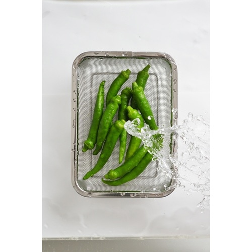 ザル 角型水切りザル ステンレス製 中 脚付き