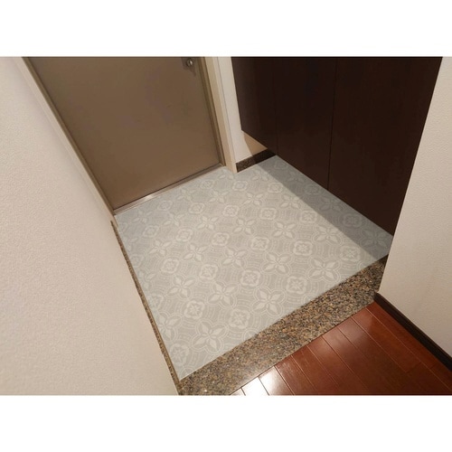 玄関 模様替え リメイク シート 柄タイルグレー