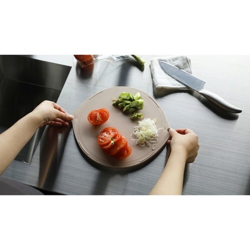 丸型まな板 抗菌 atomico ベージュ