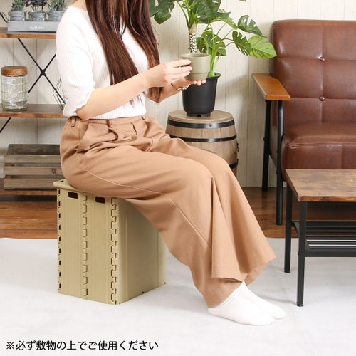 アウトドアチェア 折りたたみ ベージュ