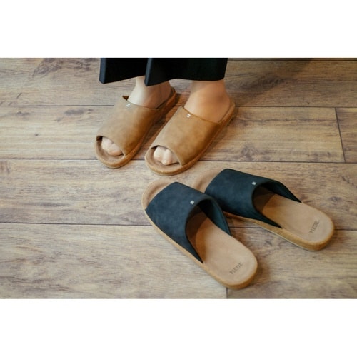 スリッパ ピエーデ 前開き厚底 ブラウン(M)