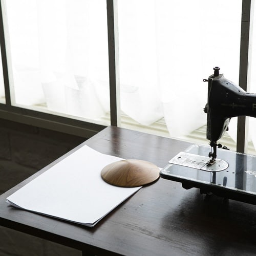 ペーパーウェイト ドアリス チェリー