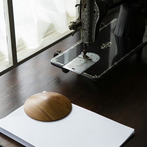 ペーパーウェイト ドアリス チェリー