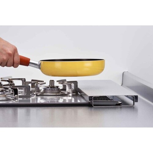 排気口カバー 汚れの目立ちにくい薄型排気口カバー