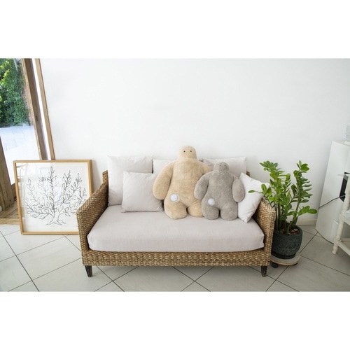 抱き枕 FUNIO Mサイズ 55cm グレージュ