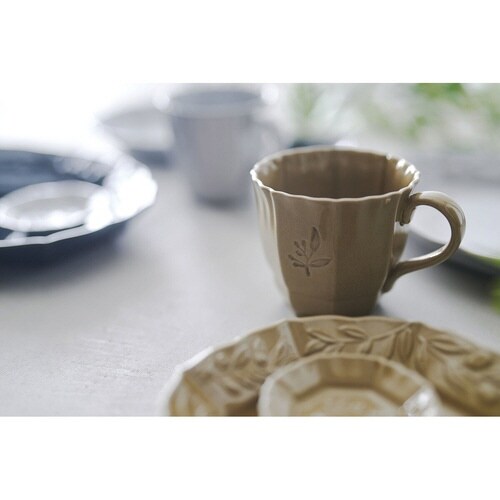 マグカップ 300ml オリーヴ 陶器 瀬戸焼 黄