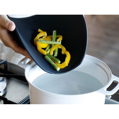 抗菌TPUまな板 半月 食洗機対応 ブラック