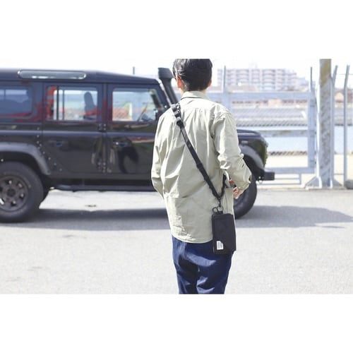 ショルダーポーチ ブラック