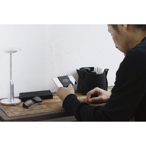 手鏡 アルミナムフリップミラー ブラック