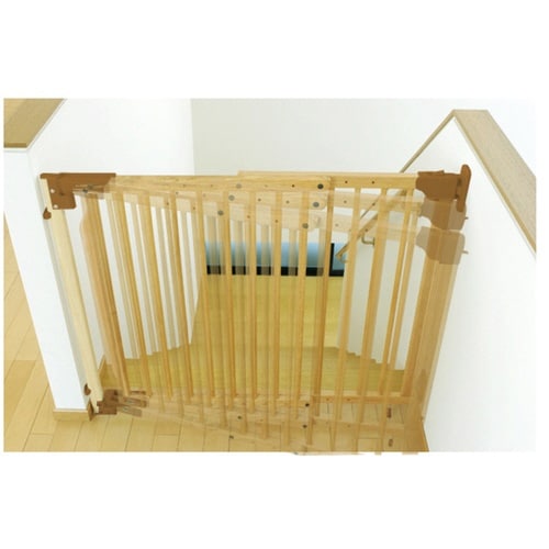 ベビーゲート 階段の上でも使える