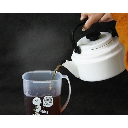 冷水筒 2L スヌーピー フェローズワンプッシュ