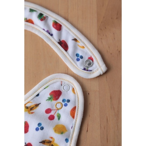 スタイ はらぺこあおむし よだれかけ フルーツ