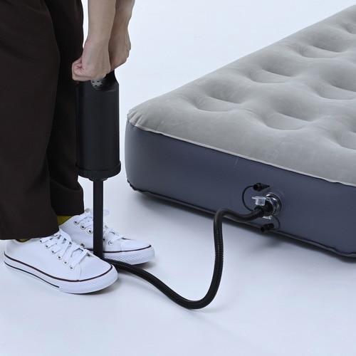 ハンディポンプ付きエアベッド