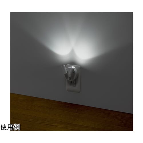 コンセント式人感明暗ナイトライトミニ2灯