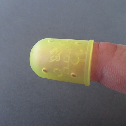 EA916JK−78 φ18mm ゴム製シンブル(