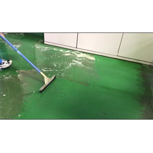 EA920L−51 1.0L タイヤ痕用床面洗浄