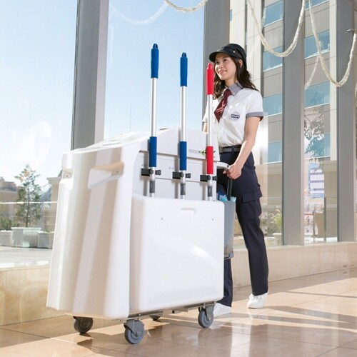 EA928CE−70 575x 970x1045m