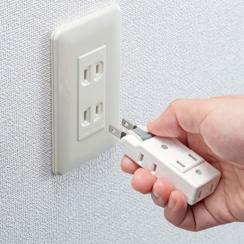 EA940CD−138 AC125V/15A 4口