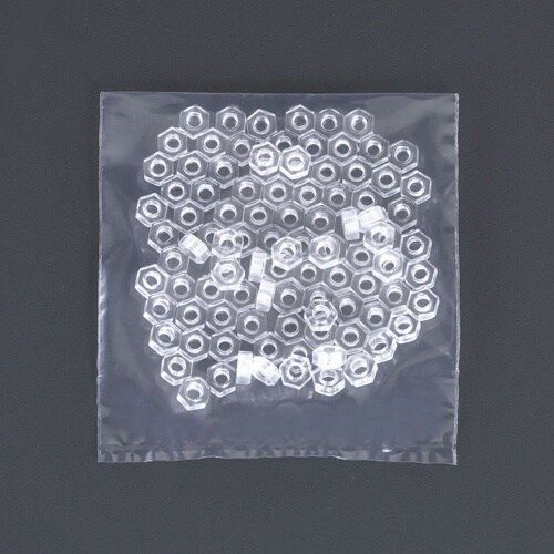 EA945AG−105 M5 プラスチックナット(