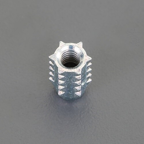 EA949SV−32 M 3x8.5mm 鬼目ナッ