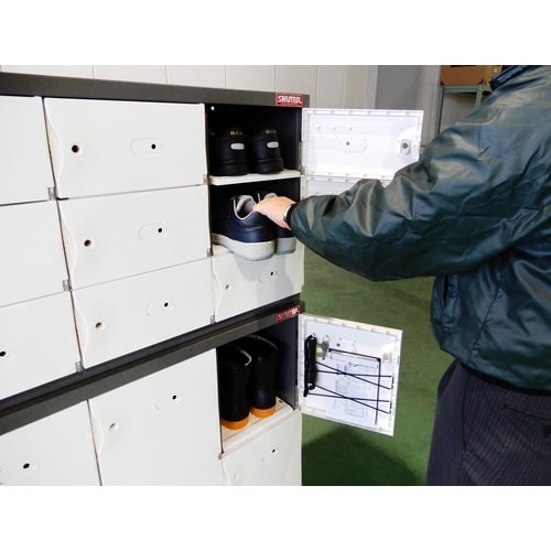 EA954ES−41 890x352x 717mm