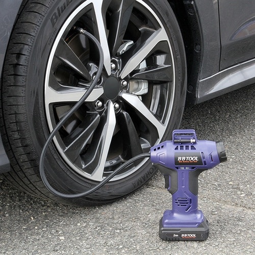 LEDライト内蔵 充電式エアーコンプレッサー 最大