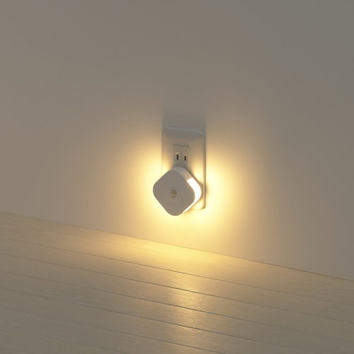 コンパクトな明暗人感センサーライト
